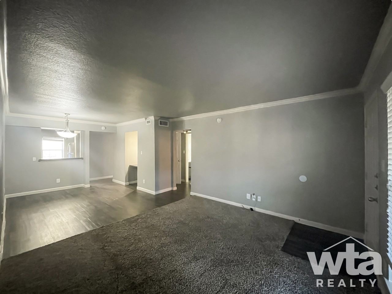 1200 BROADMOOR DRIVE - Photo 3 of 25