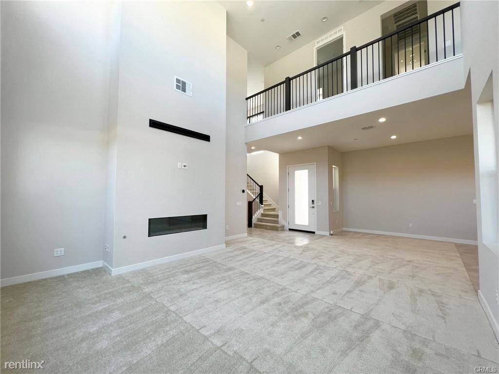 160 160 Edna Pkwy - Photo 2 of 8