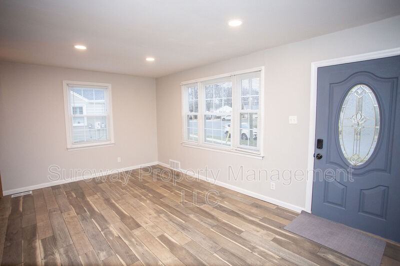 19 Stanford Rd - Photo 3 of 29