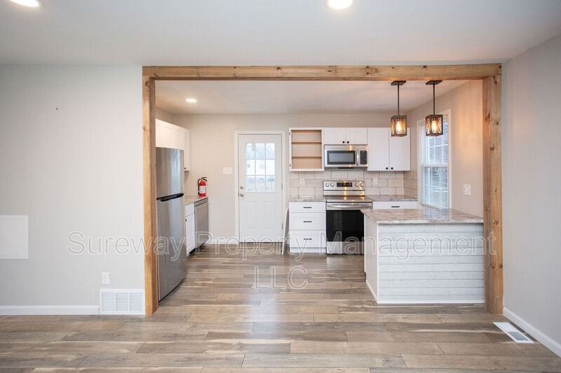 19 Stanford Rd - Photo 6 of 29