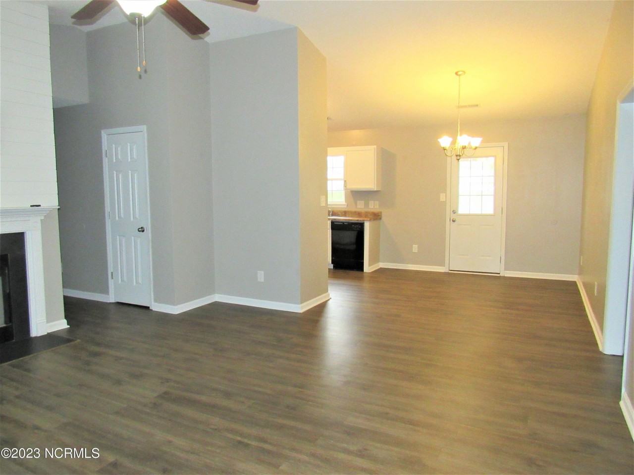 101 Burrell Lane - Photo 3 of 8