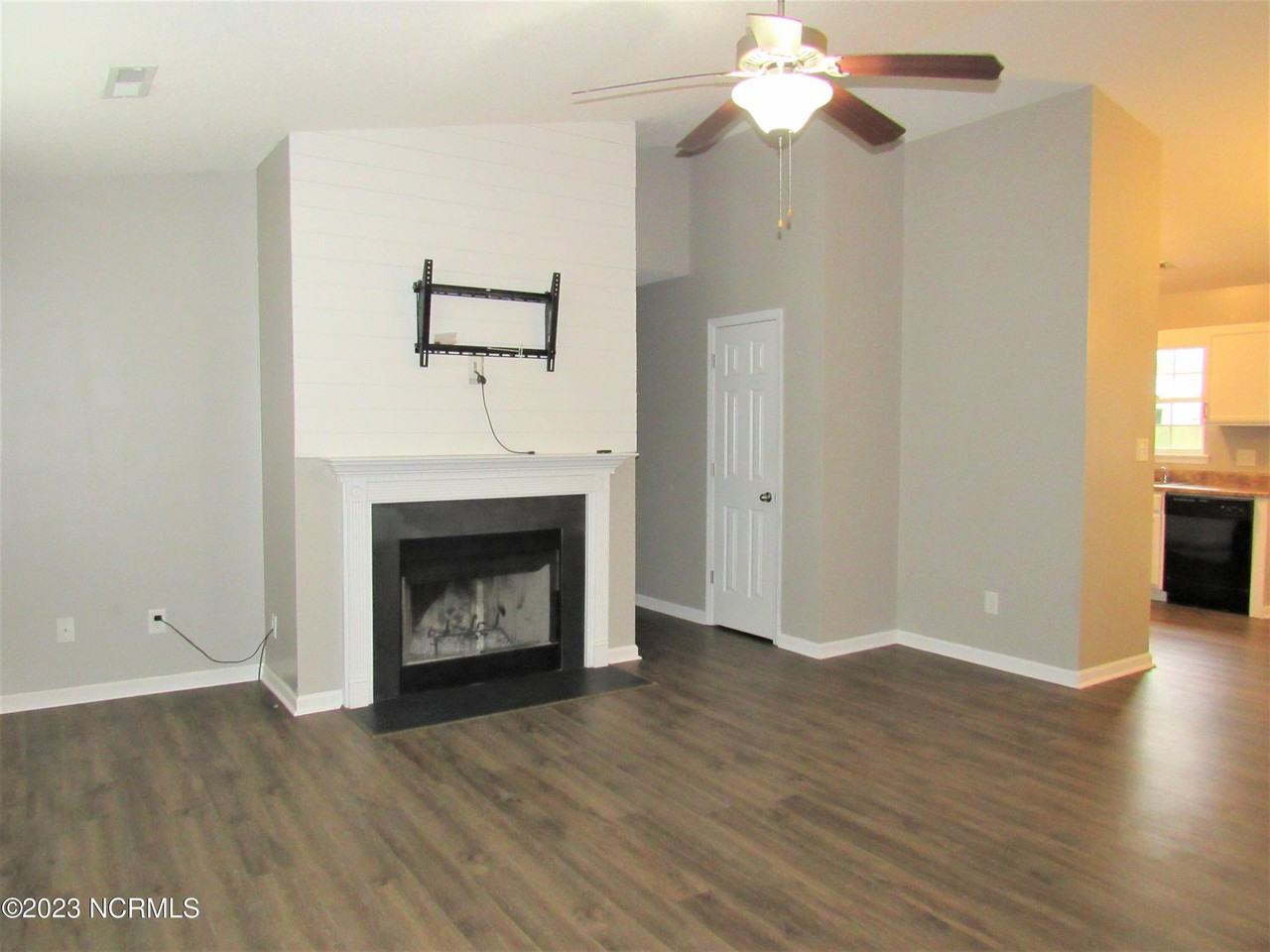 101 Burrell Lane - Photo 2 of 8