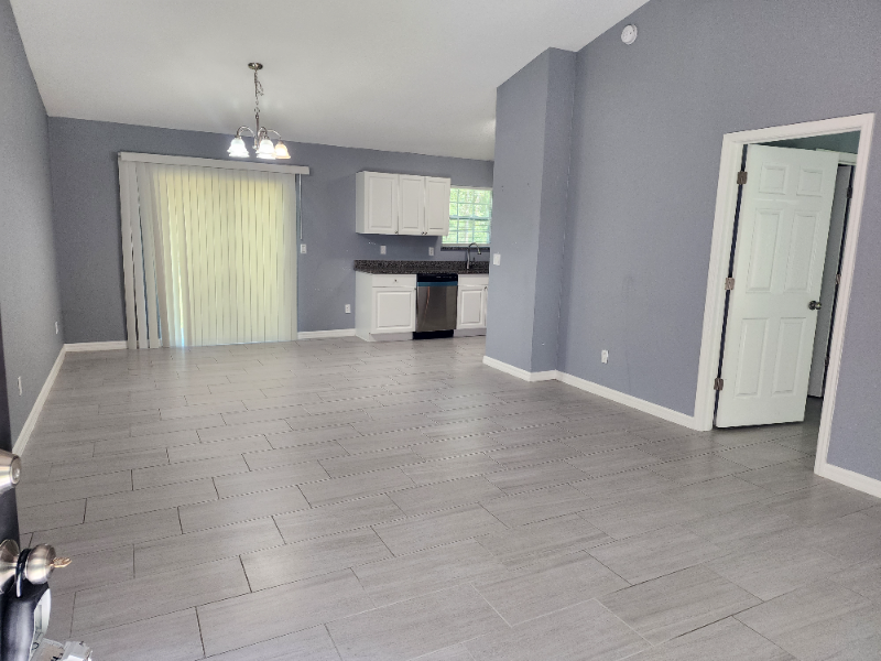 202 Oak Lane Cir - Photo 2 of 19