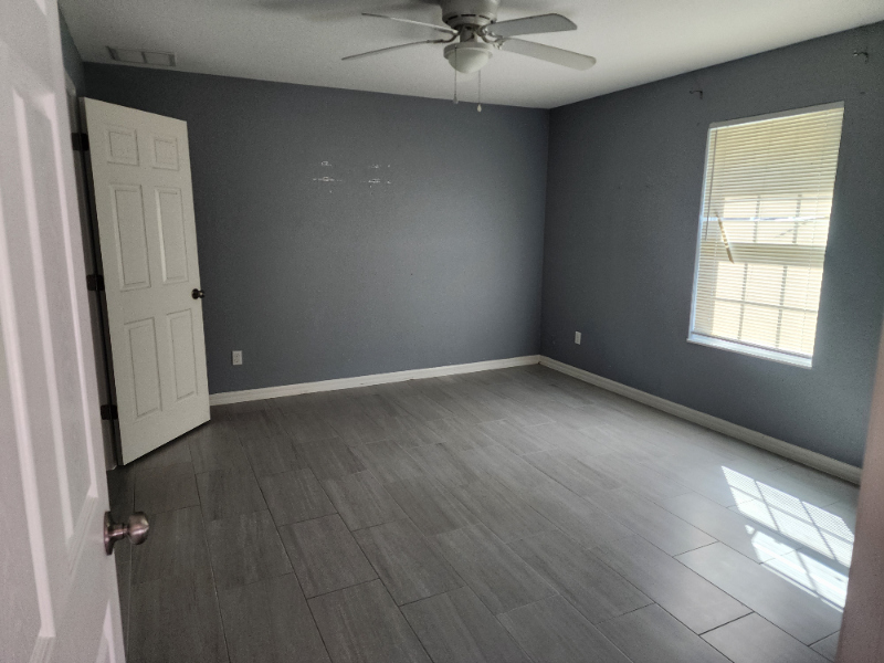 202 Oak Lane Cir - Photo 3 of 19