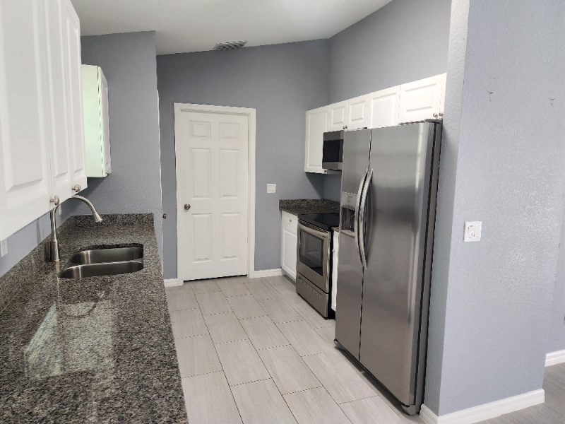 202 Oak Lane Cir - Photo 5 of 19