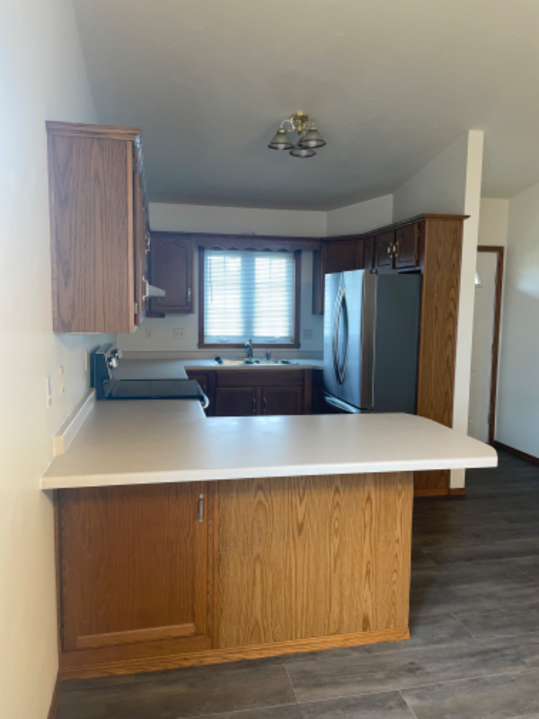 1266 Crown Ct - Photo 2 of 14