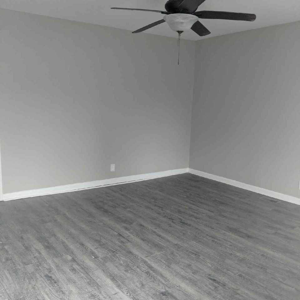 541 Ben Allen Rd #1 - Photo 2 of 6
