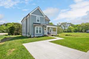 featured image of 1017 E 14th St #1