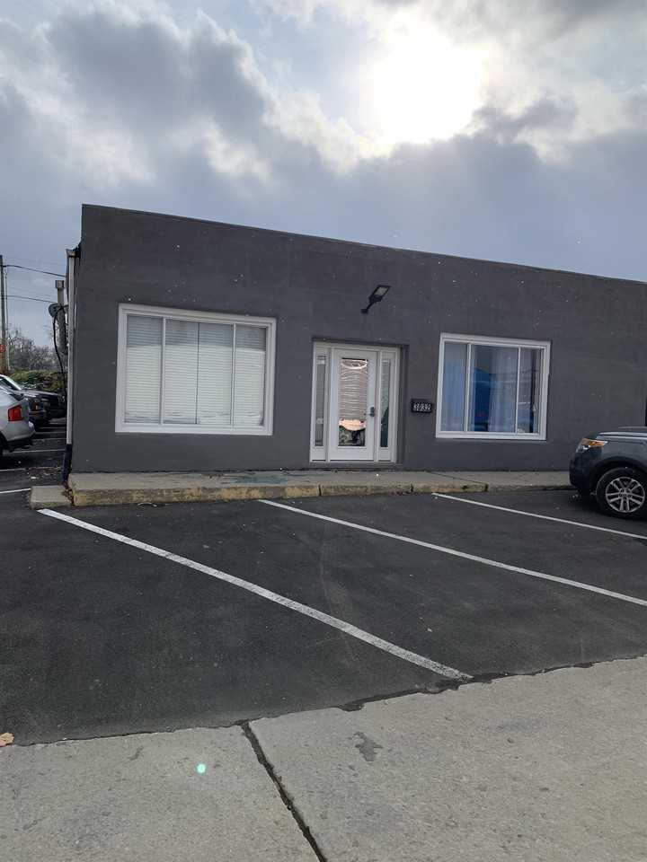 3032 Maumee Ave #1 - Photo 2 of 4