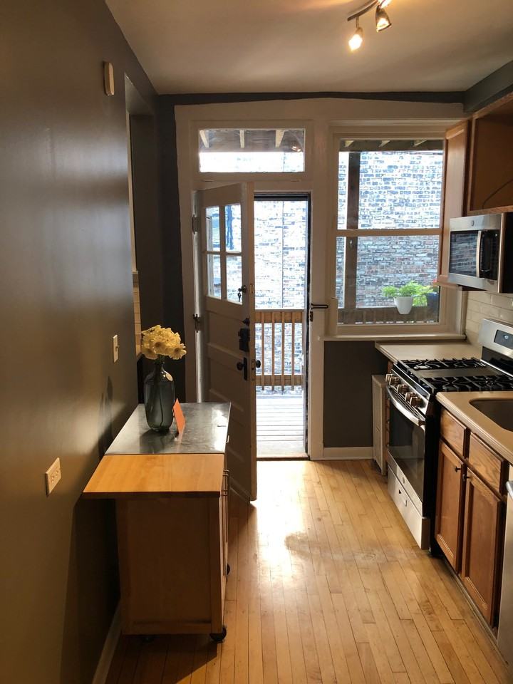 5602 S Blackstone Ave #2 - Photo 2 of 20