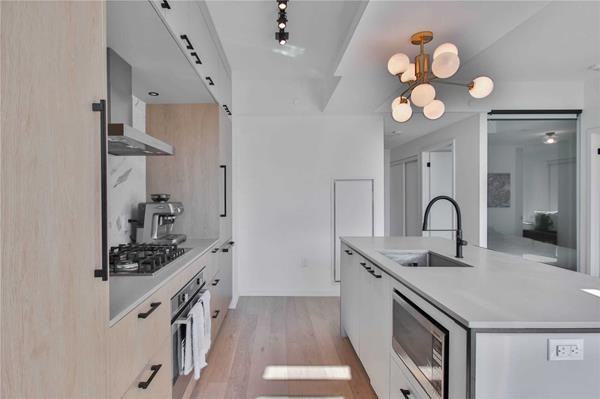 41 Dovercourt Road #1007 - Photo 7 of 20