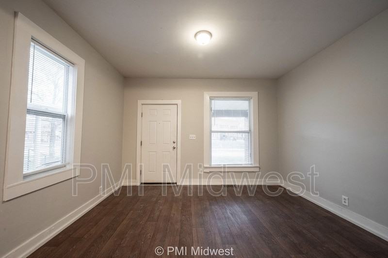 512 N Beville Ave - Photo 2 of 27