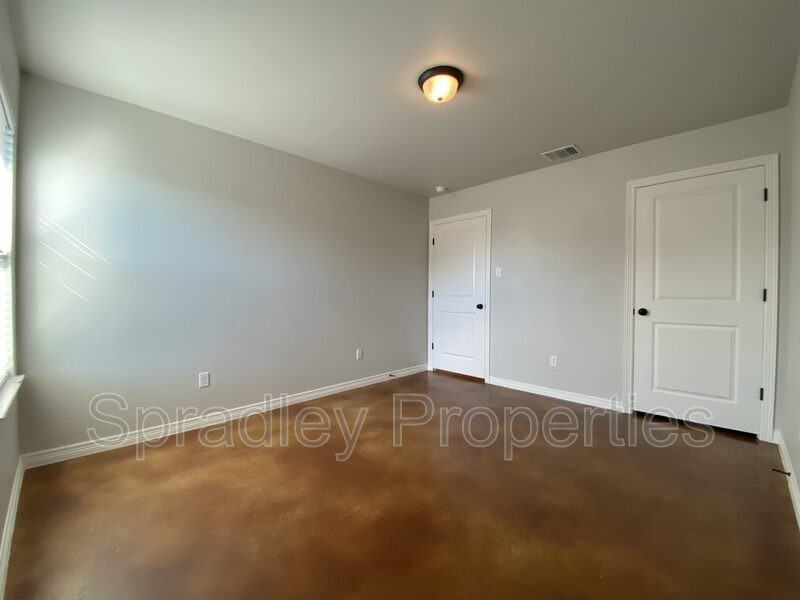 208 Juniper Dr Unit A - Photo 6 of 11