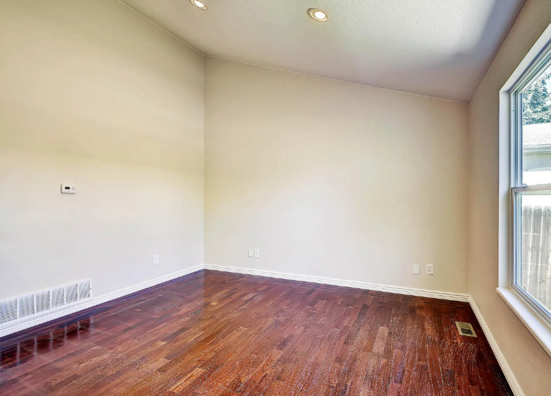 11662 W Layton Dr - Photo 3 of 13