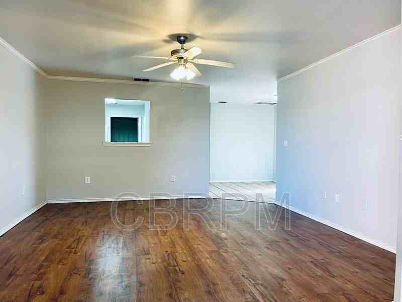 502 North Chicago Avenue #B - Photo 2 of 14