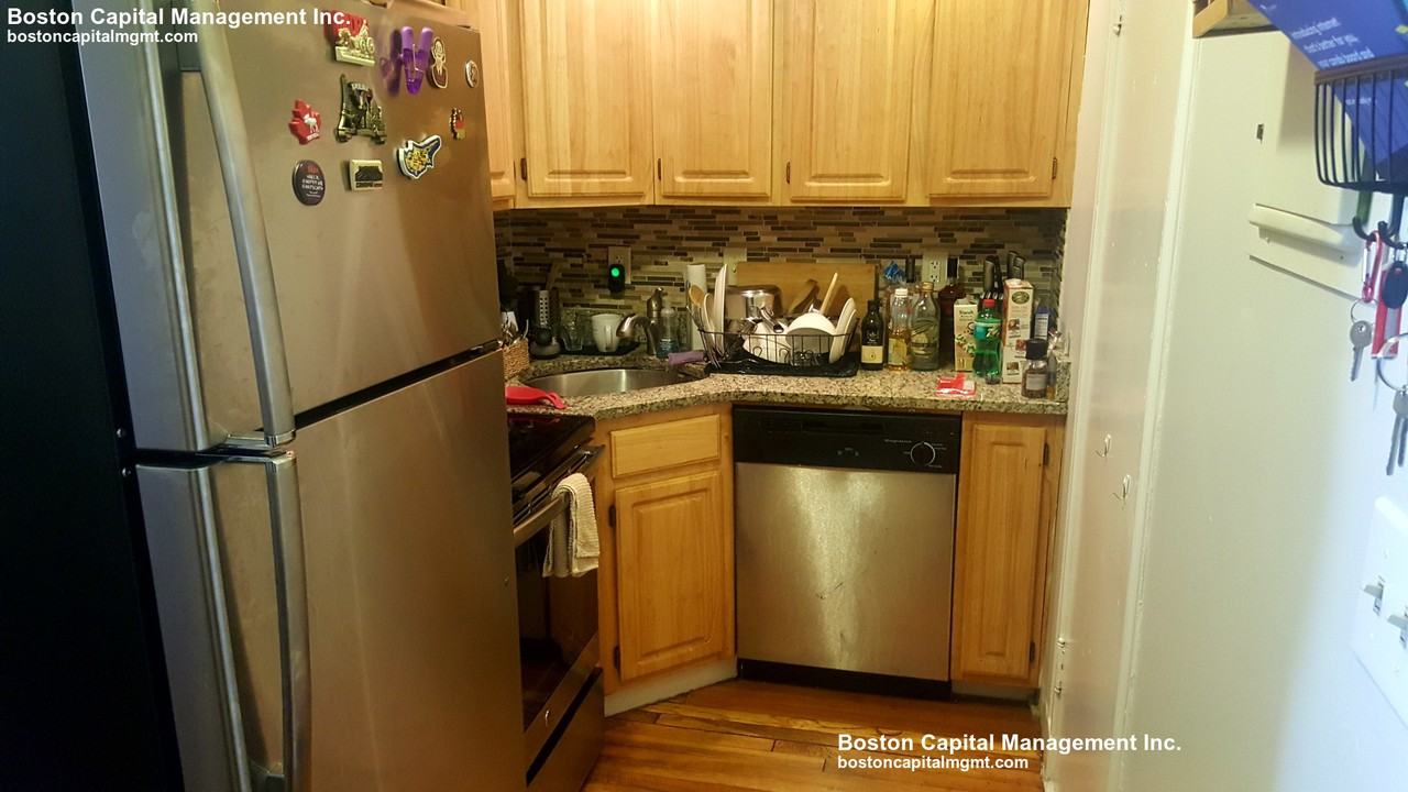 48 Ashford St #12