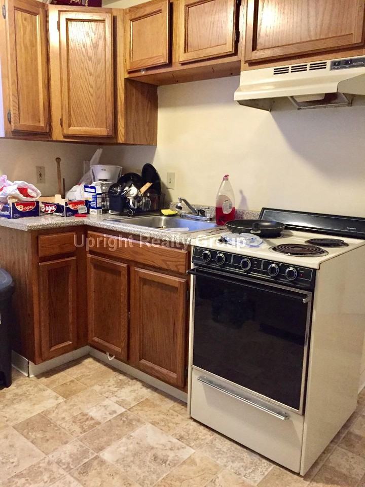 Blossom St 2, Leominster, MA 01453 1 Bedroom Apartment for 1,425