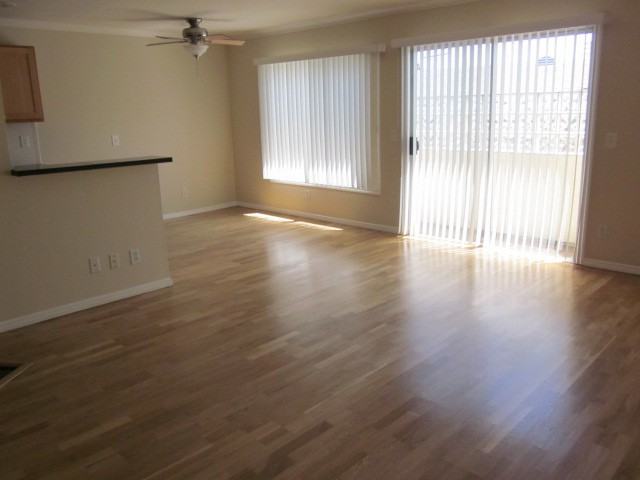 540 North Hayworth Avenue #4 - Photo 3 of 13