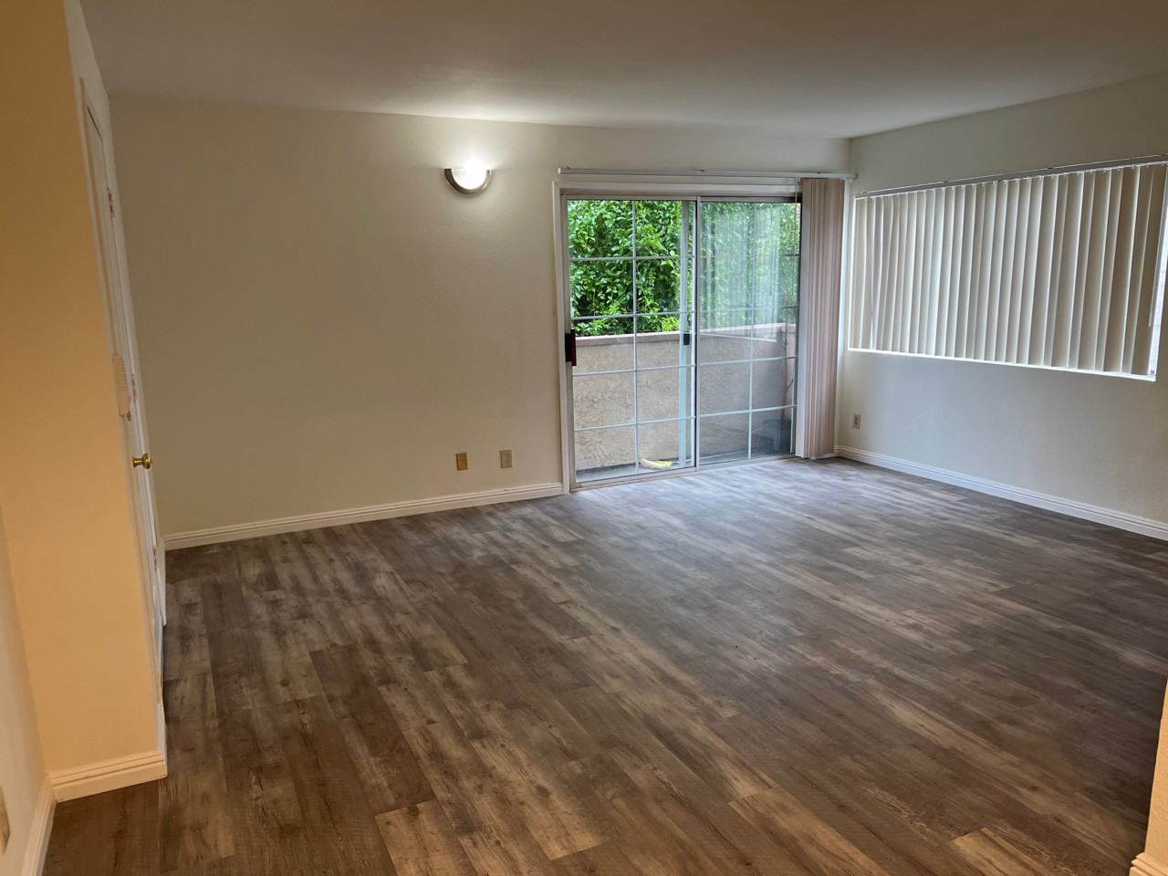 13610 Moorpark Street #101 - Photo 2 of 20