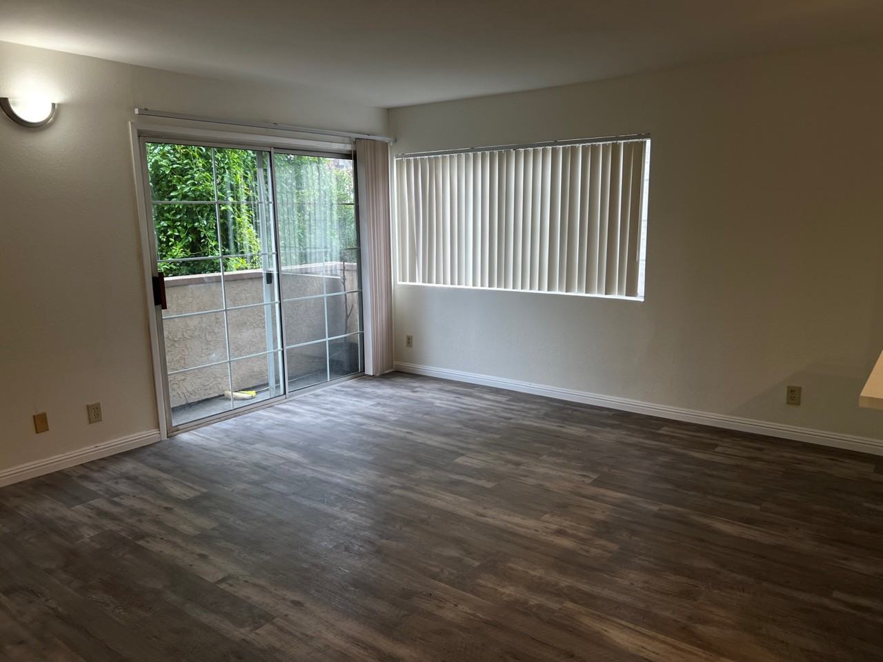 13610 Moorpark Street #101 - Photo 3 of 20