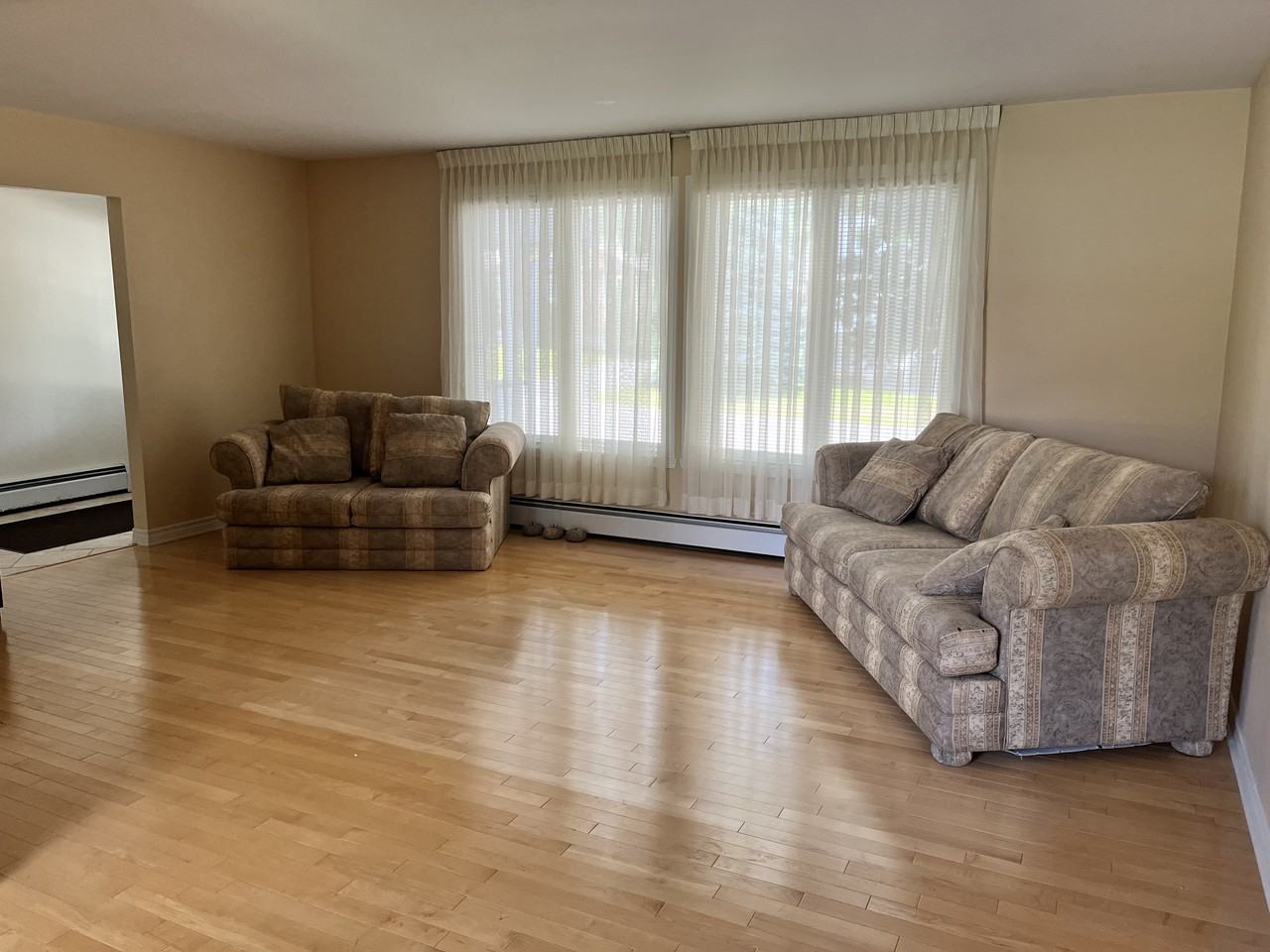 11 Rue Harcourt Church - Photo 3 of 6