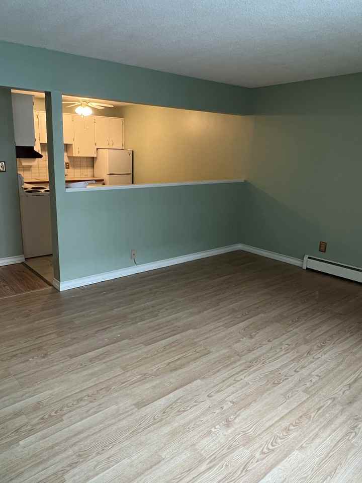 4505 Rae St - Photo 2 of 10