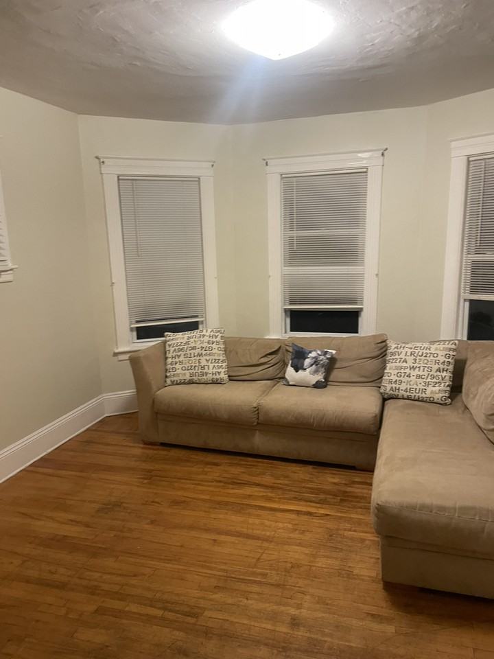 6 Pelham St - Photo 3 of 8