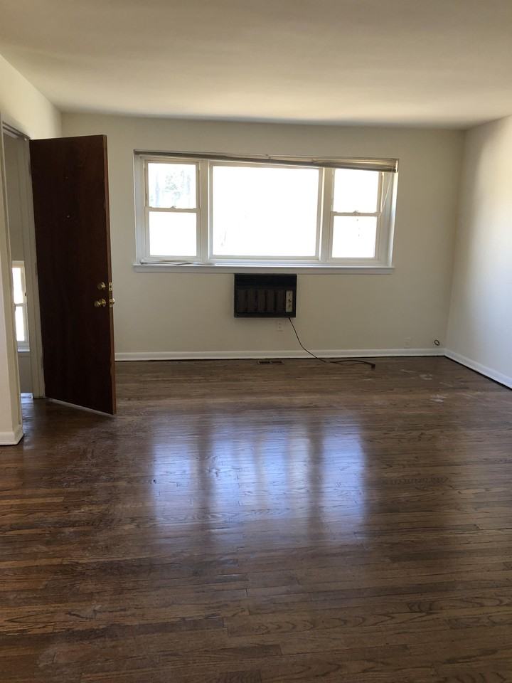 217 S Park Way #2 - Photo 5 of 12
