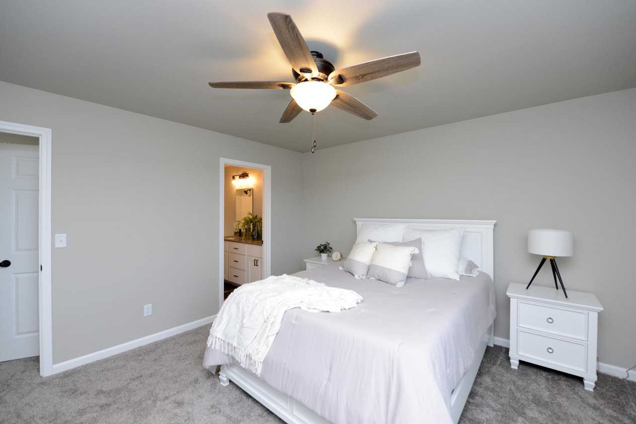 742 United Dr #1 - Photo 4 of 6