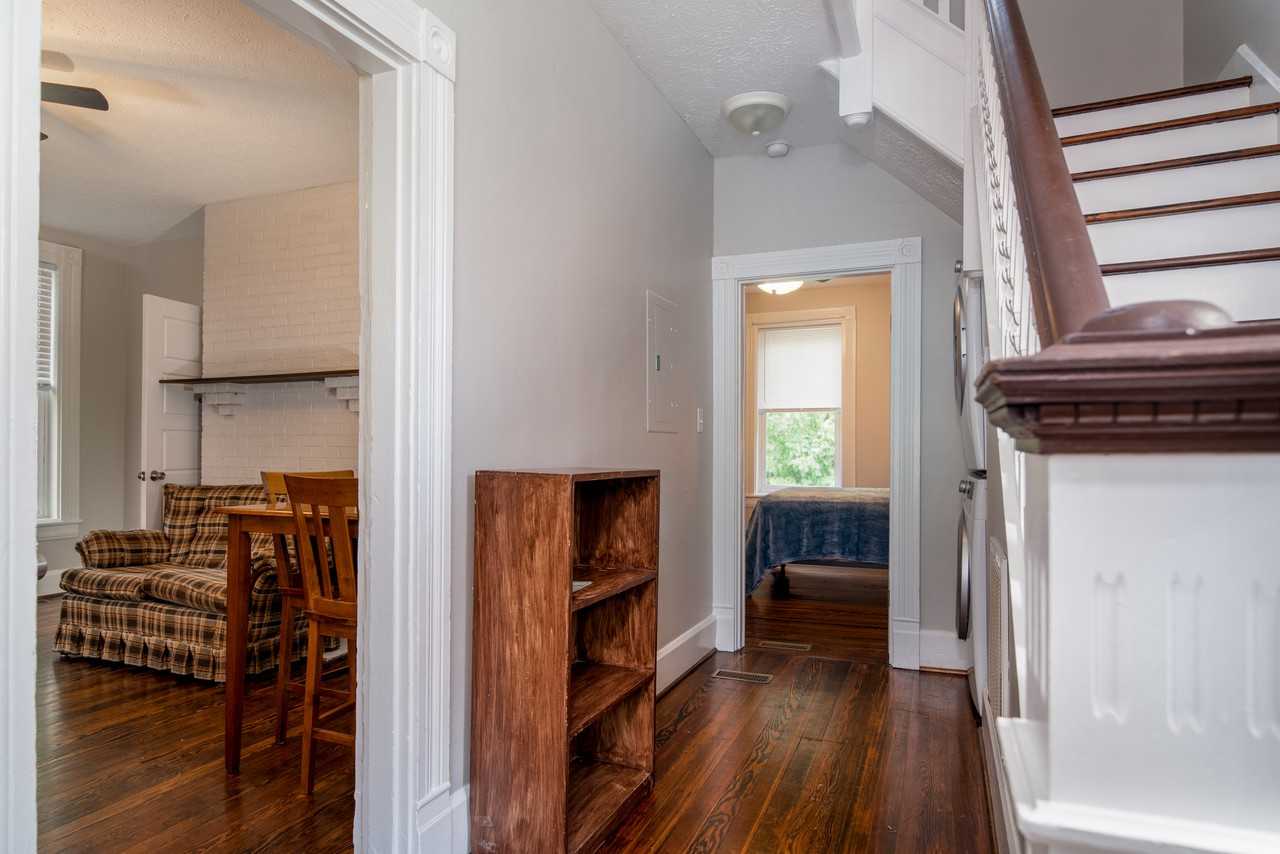 148 Warwick St - Photo 3 of 17