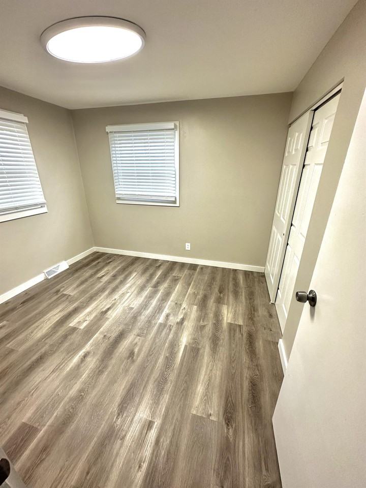 4341 W Whiteland Rd #1 - Photo 7 of 20