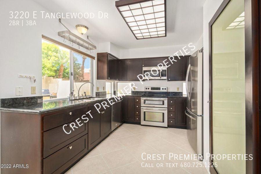 3220 E Tanglewood Dr - Photo 5 of 7