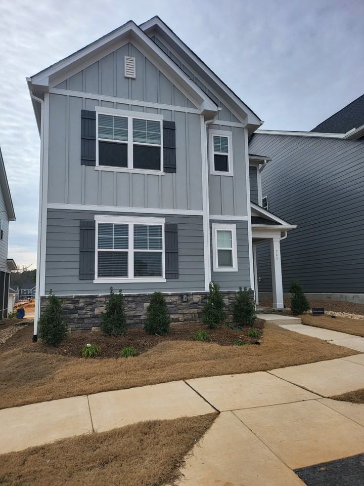 761 Cormiche Lane - Photo 2 of 19