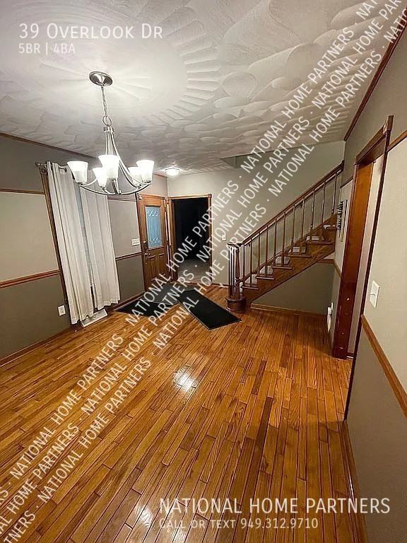 39 Overlook Dr - Photo 3 of 19