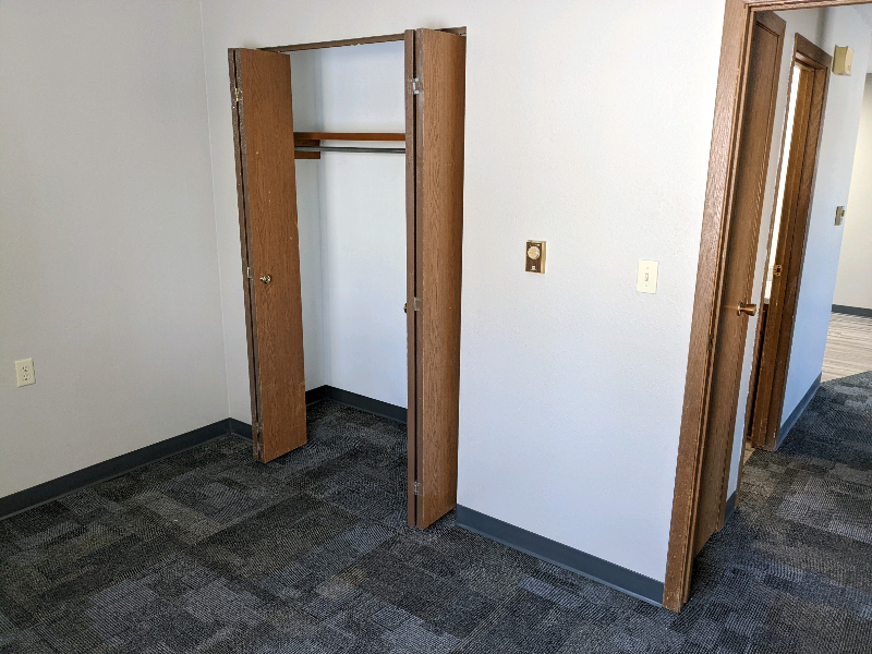 1206 S Ave - Photo 3 of 9