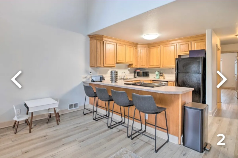 3979 Northeast Johns Avenue - Photo 3 of 50