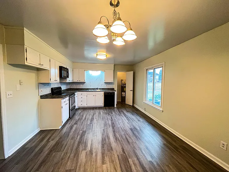 820 Millville Ave - Photo 2 of 2