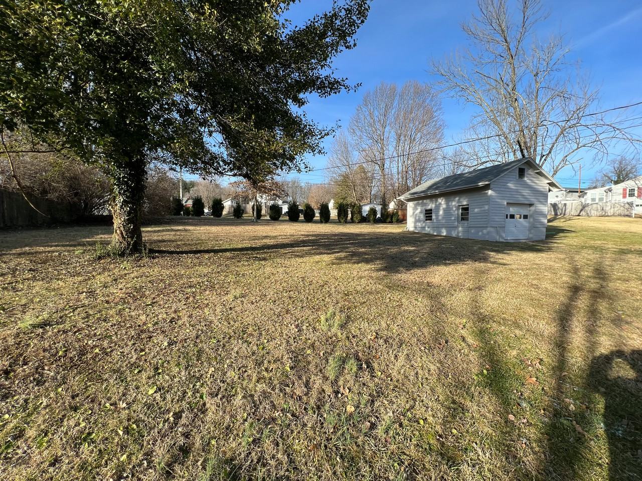 314 Crossway Rd - Photo 3 of 20