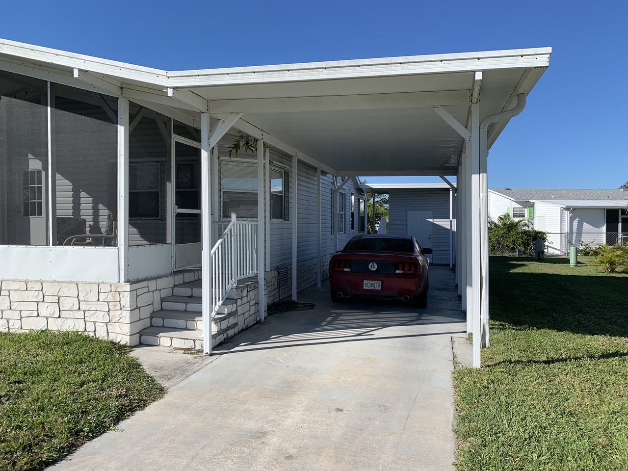 941 Cashew Cir - Photo 3 of 5