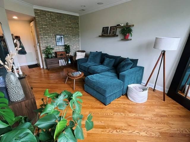 6150 N Ravenswood Ave #4 - Photo 2 of 7