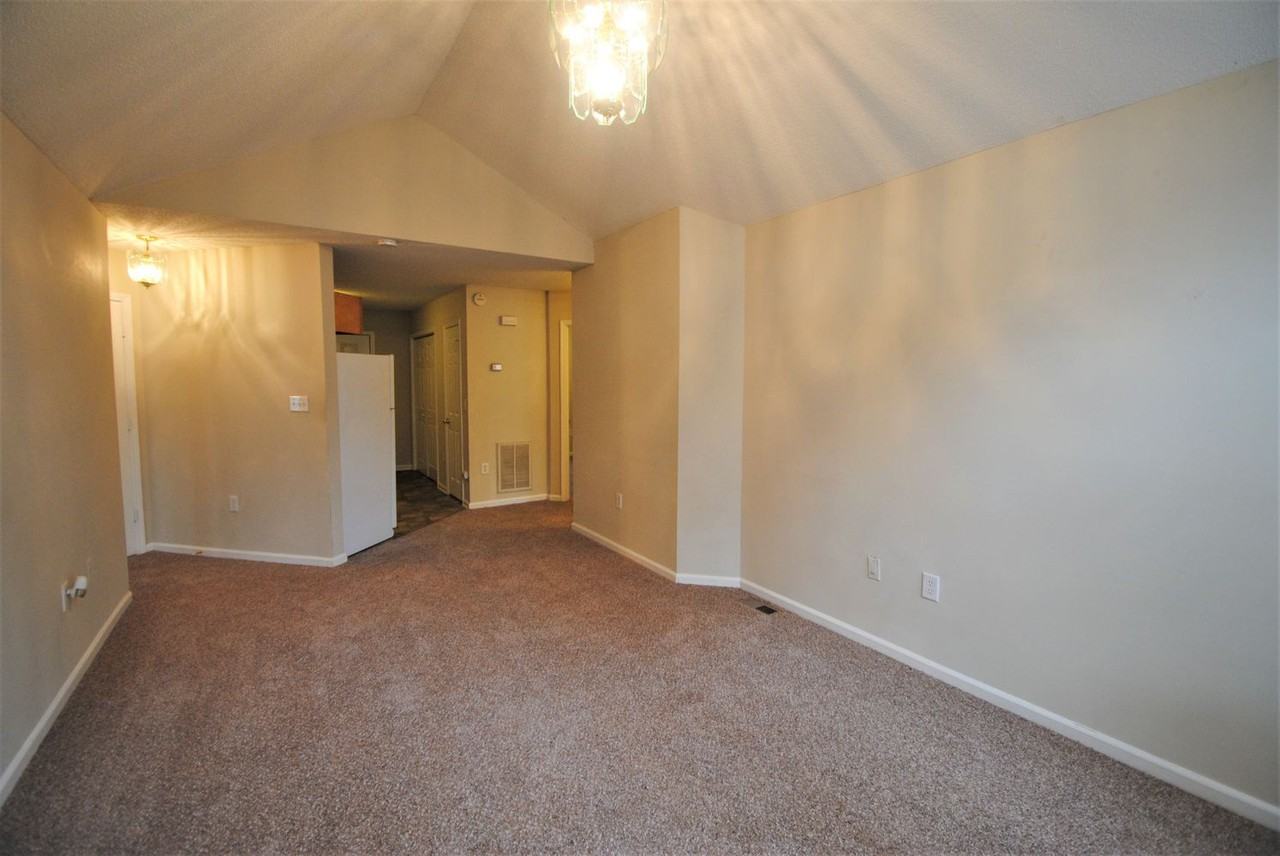 417 Alpha St - Photo 3 of 12
