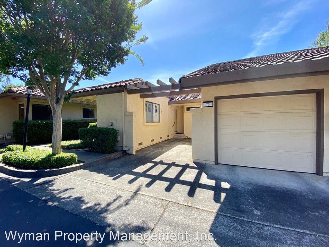 76 Fountain Grove Cir - Photo 2 of 26