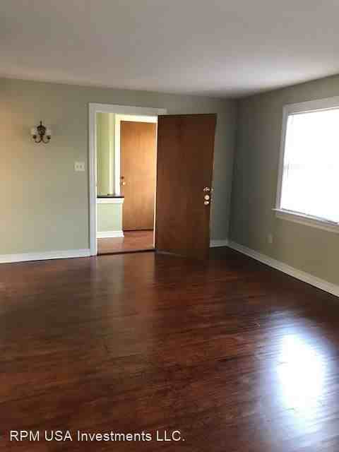 4006 1/2 S Calhoun St - Photo 3 of 28