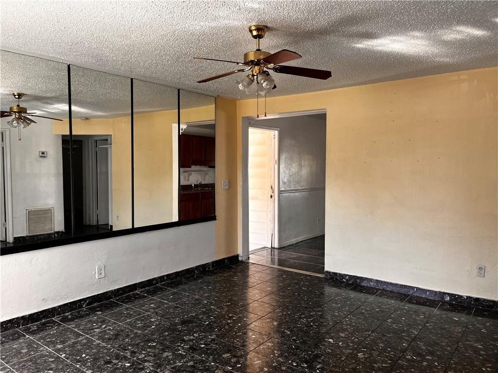 5627 Sheridan St #5627 - Photo 2 of 7