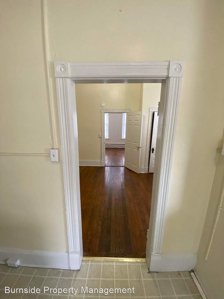 216 N. Locust Street - Photo 2 of 13