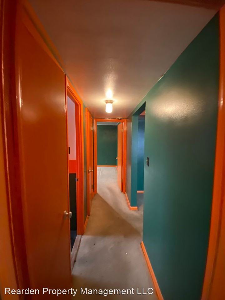 17848 Lake Shore Blvd - Photo 3 of 7