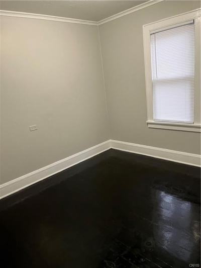 1319 W Onondaga St - Photo 3 of 10