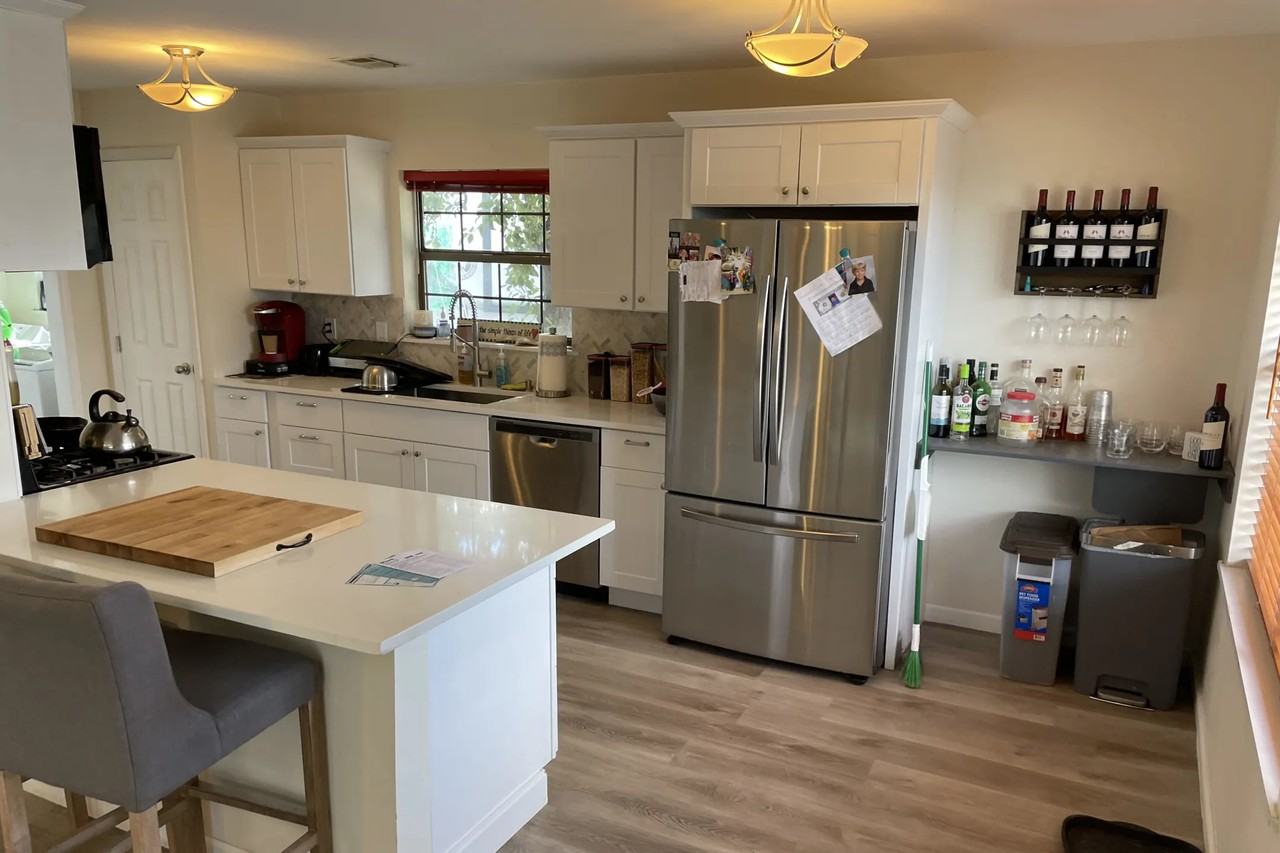 1910 Mountain View Dr - Photo 3 of 21