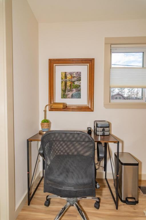 924 Bellview Ave - Photo 4 of 50