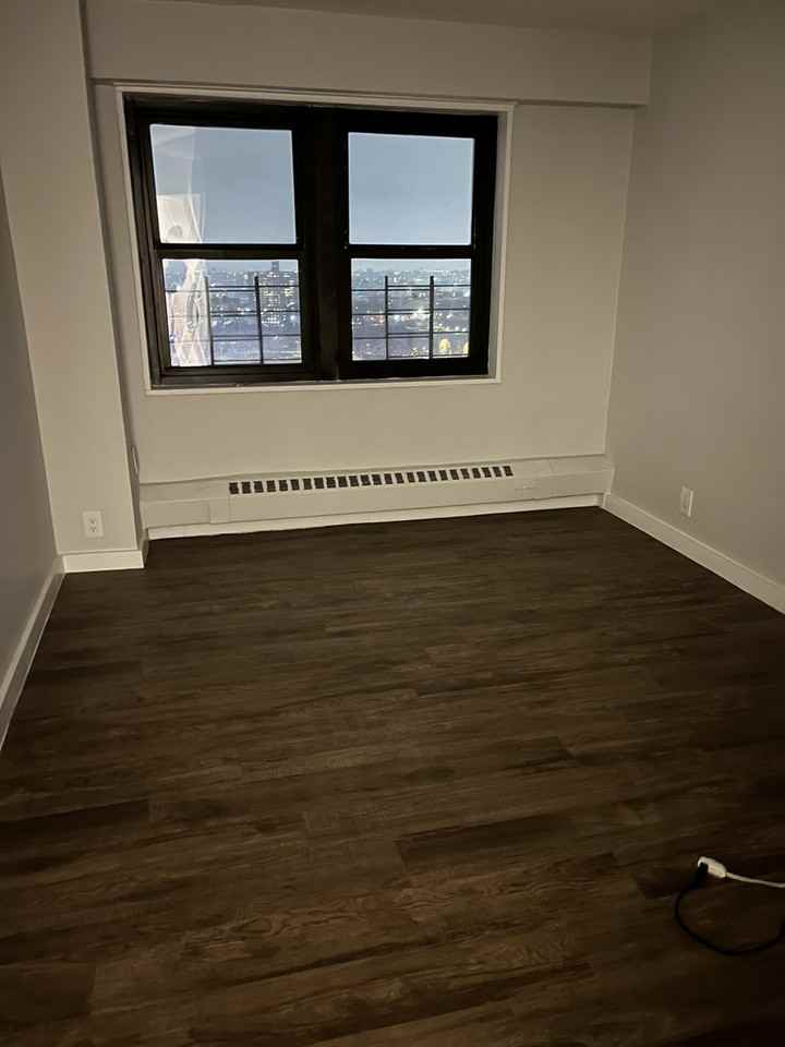 260 Audubon Ave